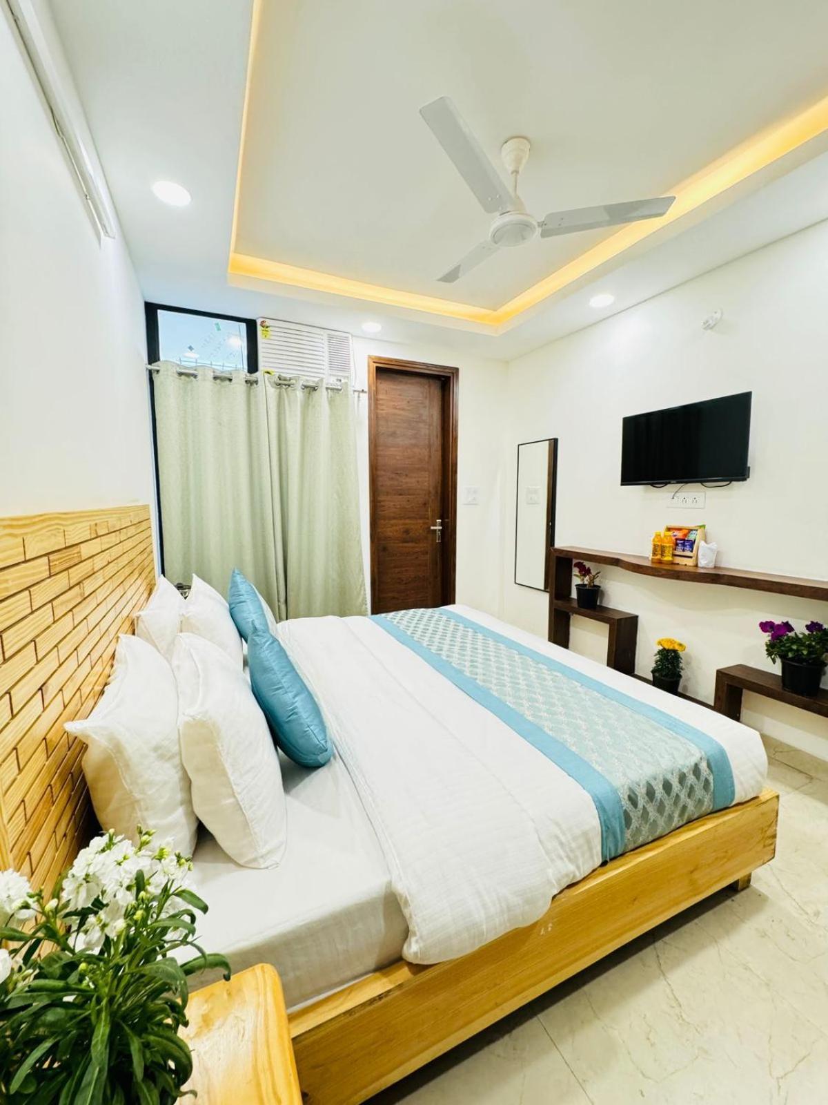 Hotel Ashram View Just 10 Minute Away Form Nizamuddin Railway Station New Delhi Eksteriør bilde