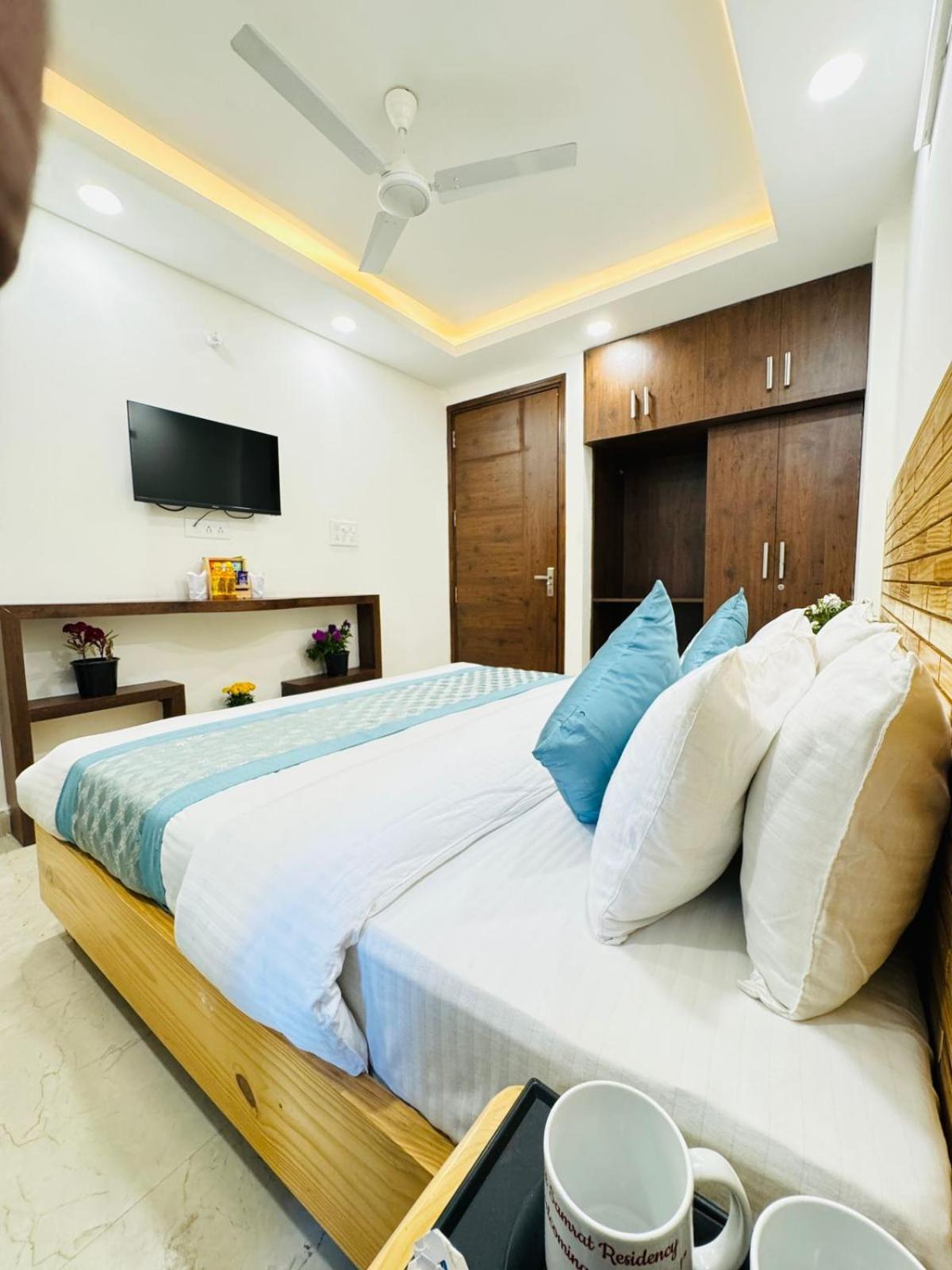 Hotel Ashram View Just 10 Minute Away Form Nizamuddin Railway Station New Delhi Eksteriør bilde