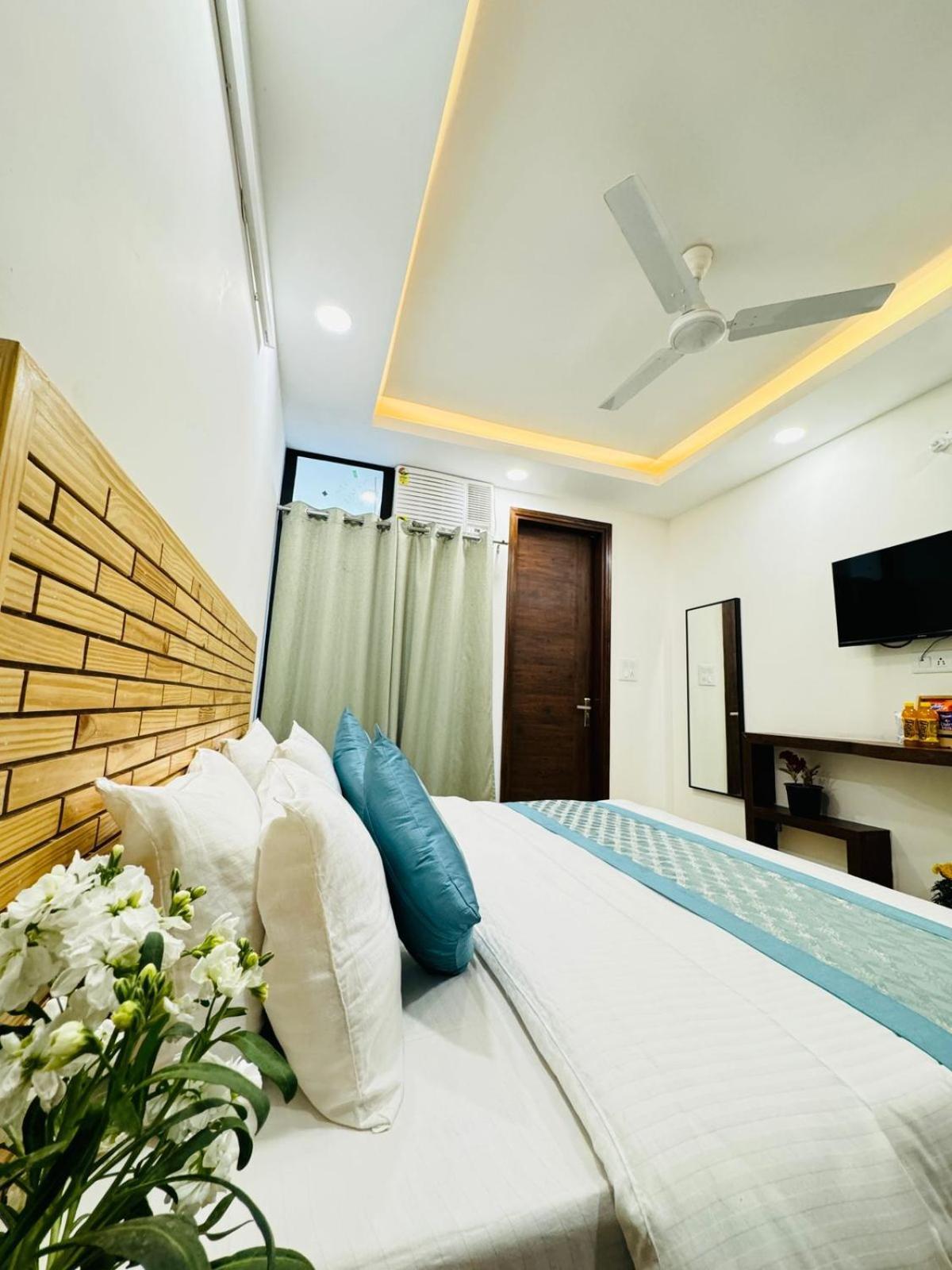 Hotel Ashram View Just 10 Minute Away Form Nizamuddin Railway Station New Delhi Eksteriør bilde