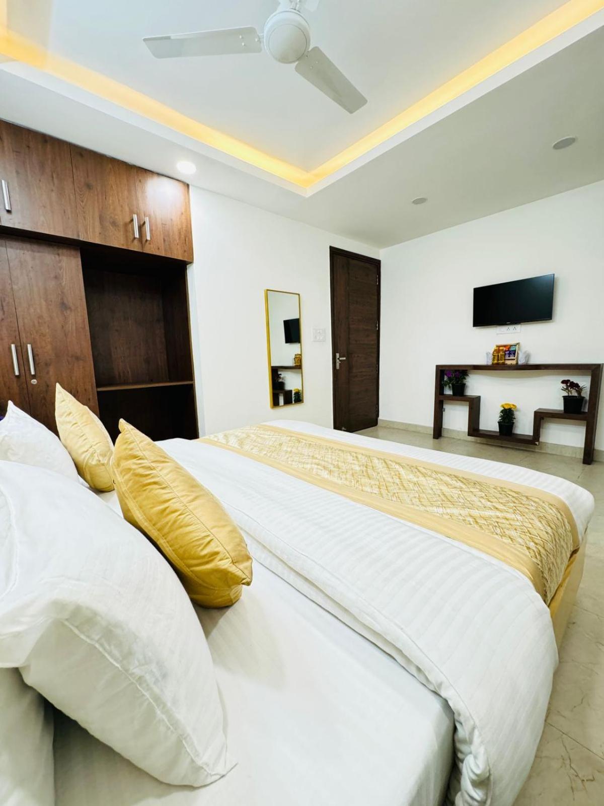 Hotel Ashram View Just 10 Minute Away Form Nizamuddin Railway Station New Delhi Eksteriør bilde