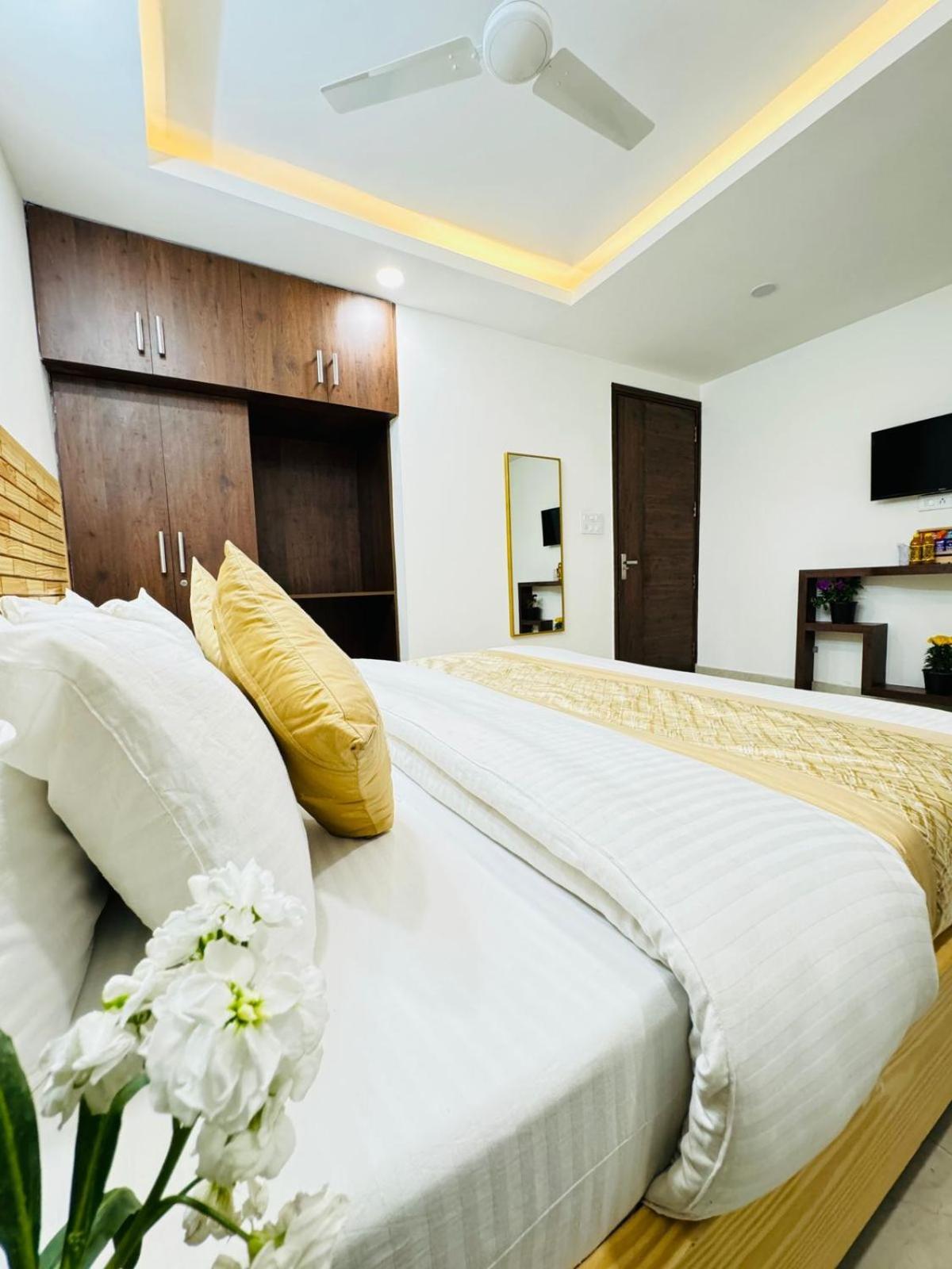 Hotel Ashram View Just 10 Minute Away Form Nizamuddin Railway Station New Delhi Eksteriør bilde