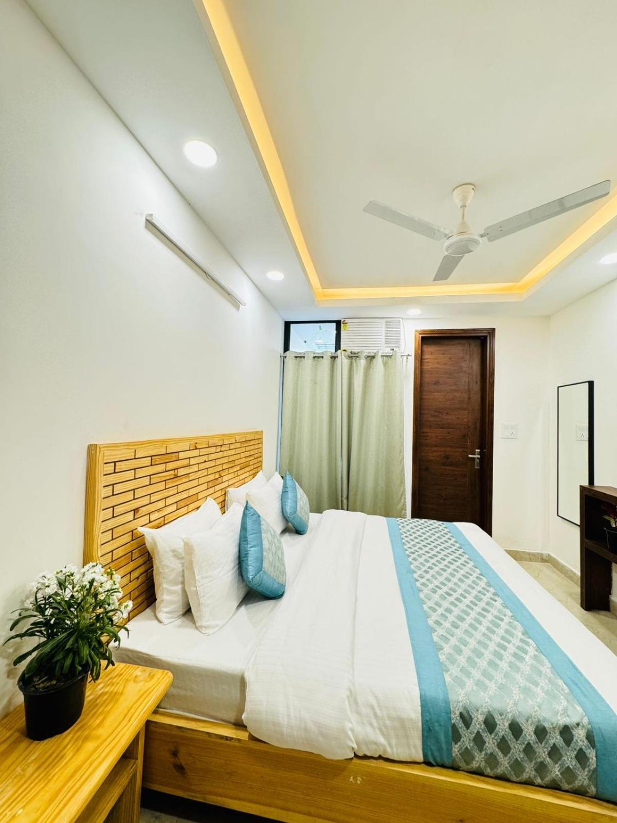 Hotel Ashram View Just 10 Minute Away Form Nizamuddin Railway Station New Delhi Eksteriør bilde