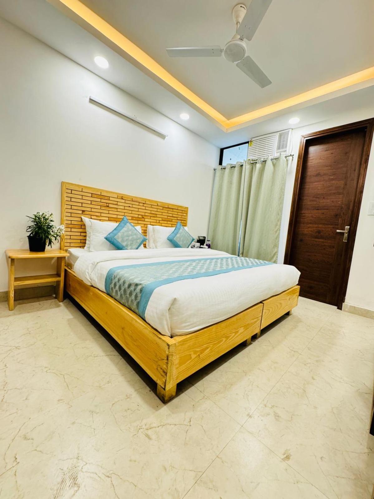 Hotel Ashram View Just 10 Minute Away Form Nizamuddin Railway Station New Delhi Eksteriør bilde