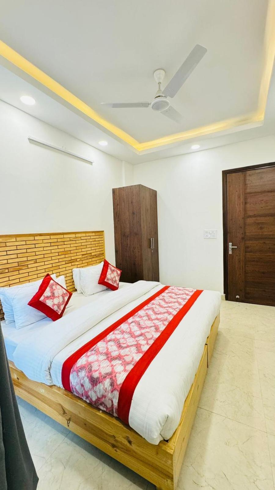 Hotel Ashram View Just 10 Minute Away Form Nizamuddin Railway Station New Delhi Eksteriør bilde